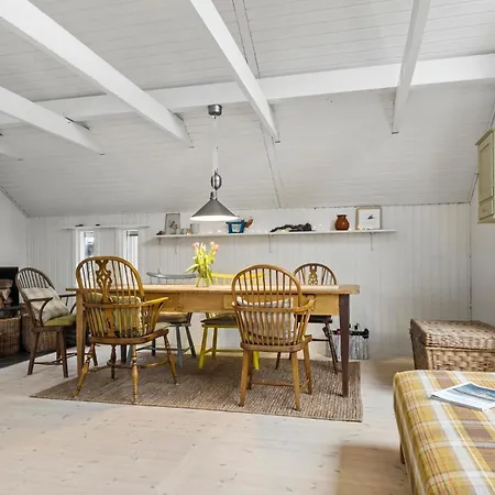 בית נופש 3 Bedroom In *